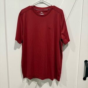 Tommy Bahama Men’s Medium T-Shirt Rose Red NWT Embroidered Logo Short Sleeve